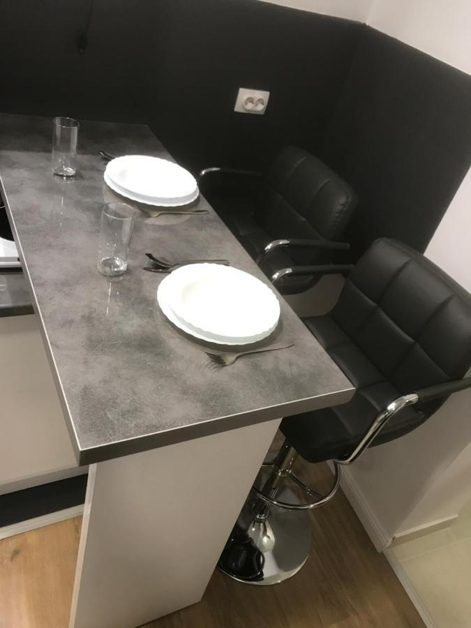 Apartman Kristina Free Parking Нови-Сад Экстерьер фото