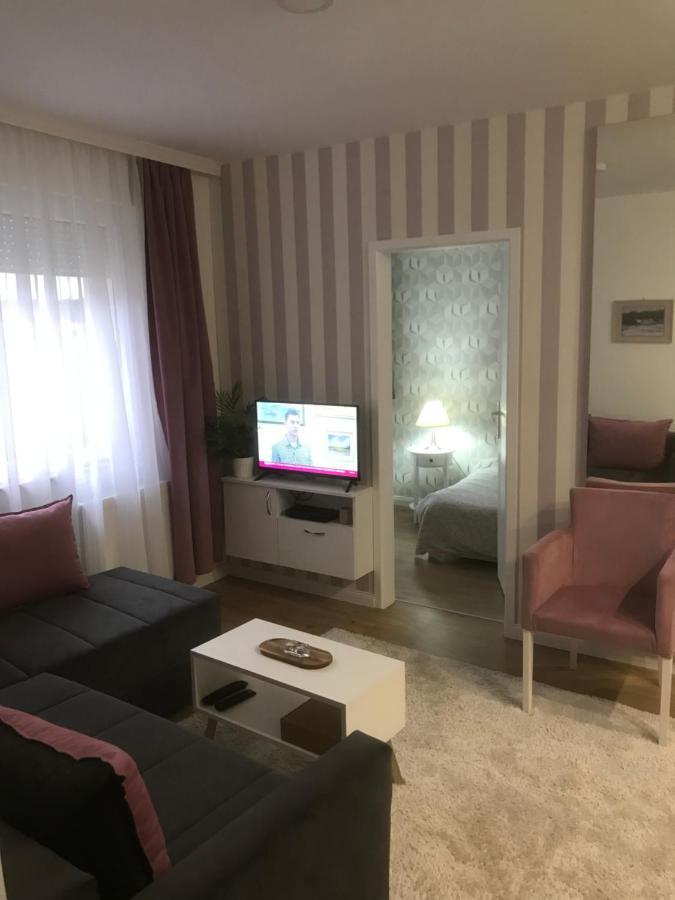 Apartman Kristina Free Parking Нови-Сад Экстерьер фото