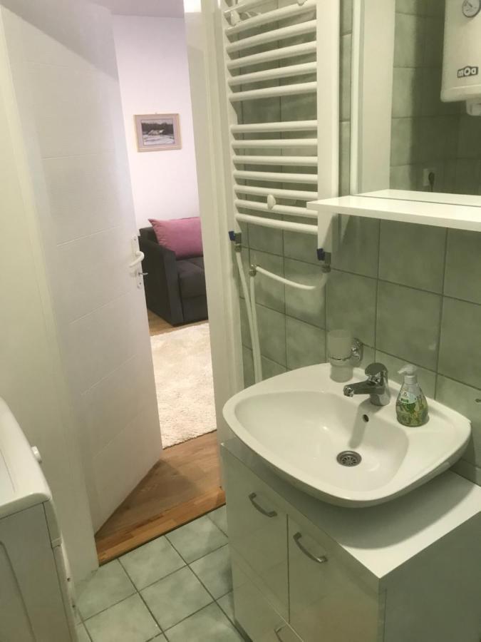 Apartman Kristina Free Parking Нови-Сад Экстерьер фото