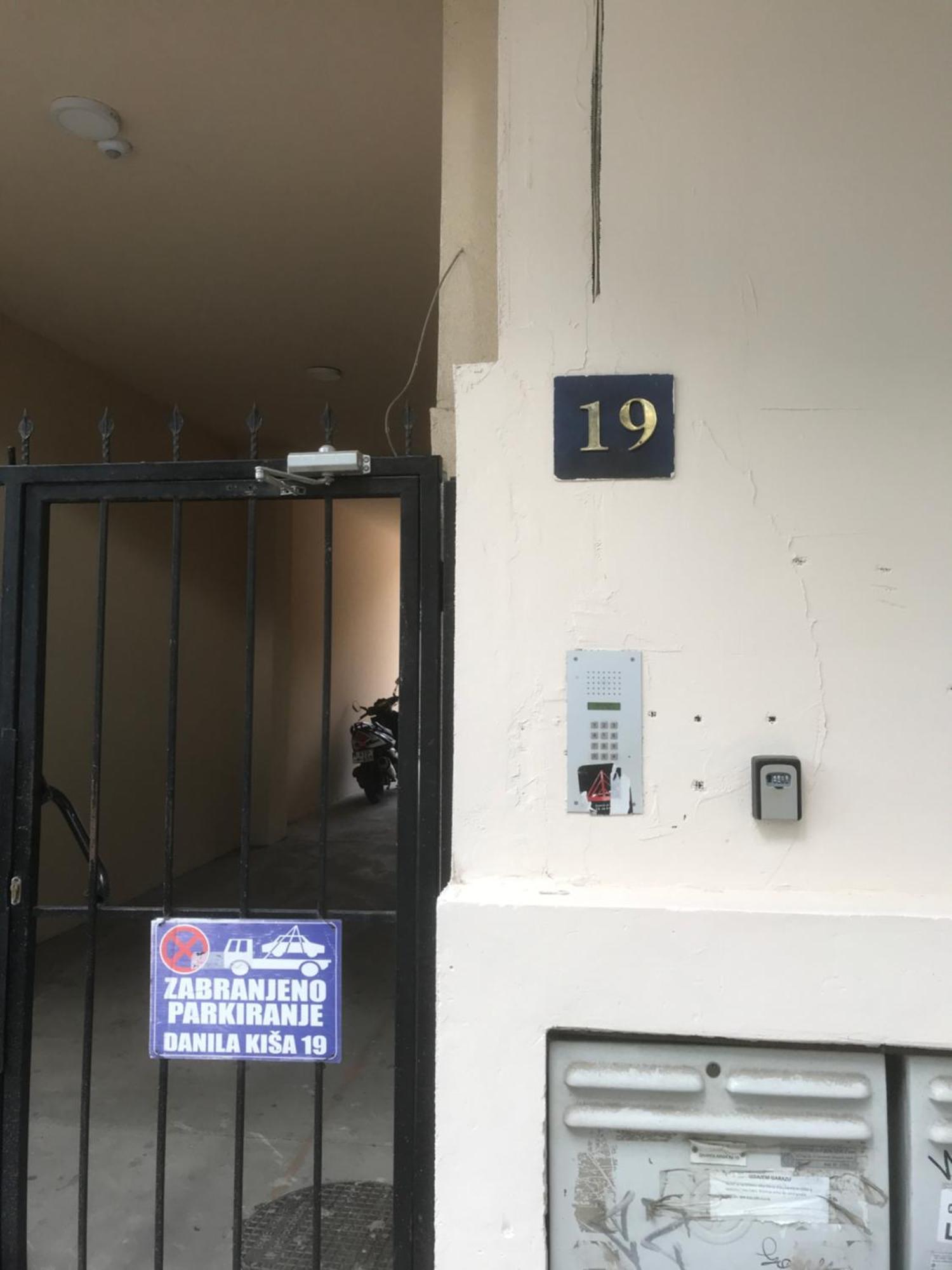 Apartman Kristina Free Parking Нови-Сад Экстерьер фото